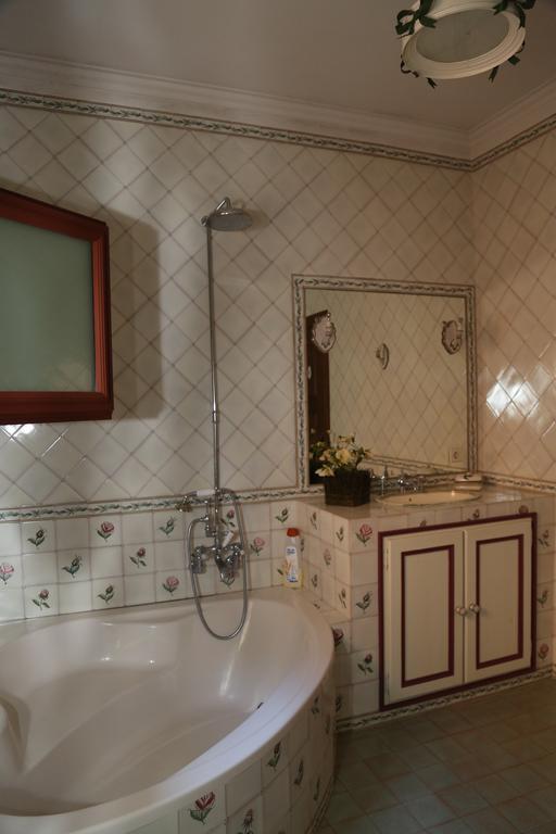Quinta Dos Castanheiros Bed And Breakfast Понте де Лима Стая снимка