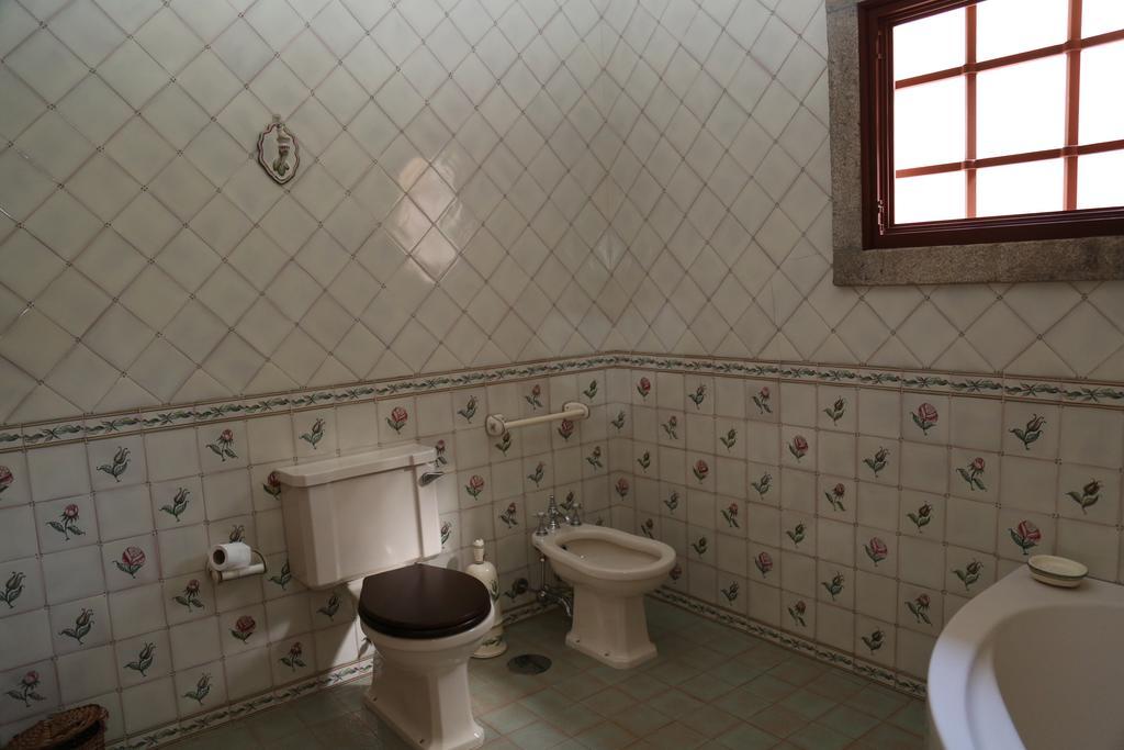 Quinta Dos Castanheiros Bed And Breakfast Понте де Лима Стая снимка