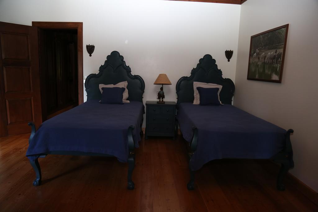 Quinta Dos Castanheiros Bed And Breakfast Понте де Лима Стая снимка