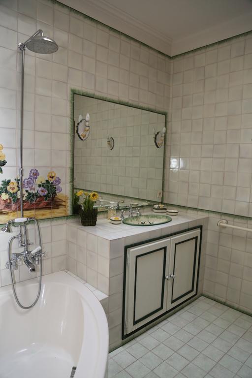 Quinta Dos Castanheiros Bed And Breakfast Понте де Лима Стая снимка
